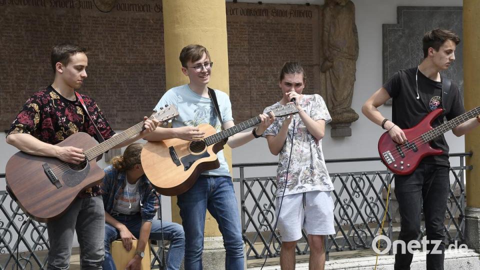 Die Band Sponti spielte zwischen den Redebeiträgen. Bild: Petra Hartl