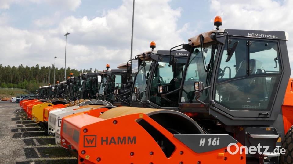 Impressionen von den Einbautagen bei der Hamm AG in Tirschenreuth Bild: tr