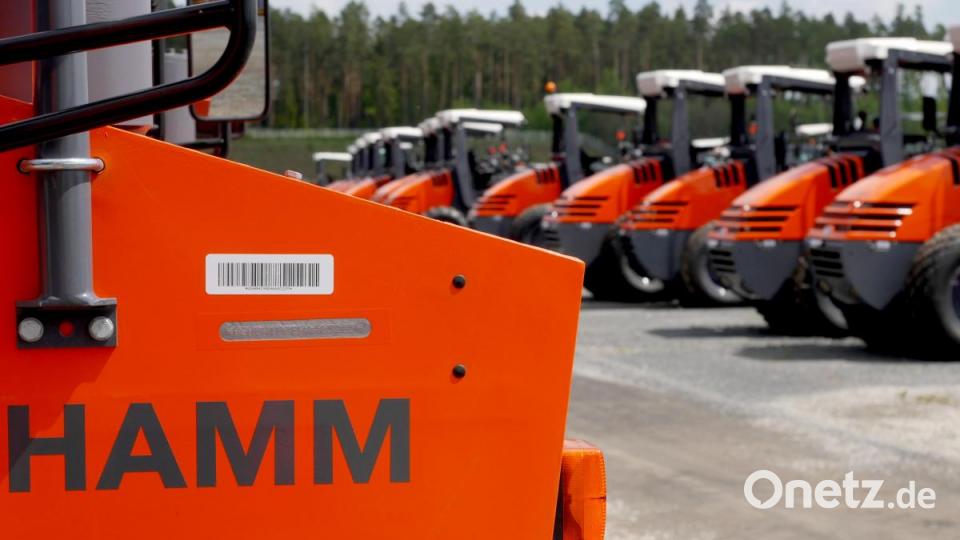 Impressionen von den Einbautagen bei der Hamm AG in Tirschenreuth Bild: tr