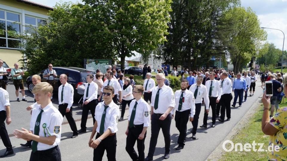 So war der Festzug in Püchersreuth. Bild: arw