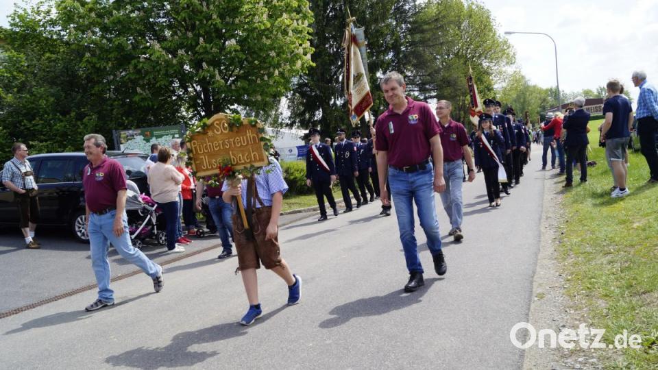 So war der Festzug in Püchersreuth. Bild: arw