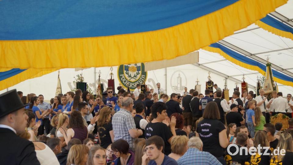 So war der Festzug in Püchersreuth. Bild: arw