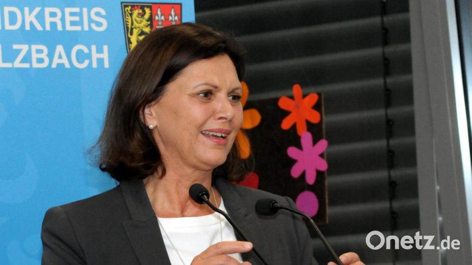 Einweihung Sonderpädagogisches Förderzentrum in Sulzbach-Rosenberg - Ilse Aigner. Bild: Stephan Huber