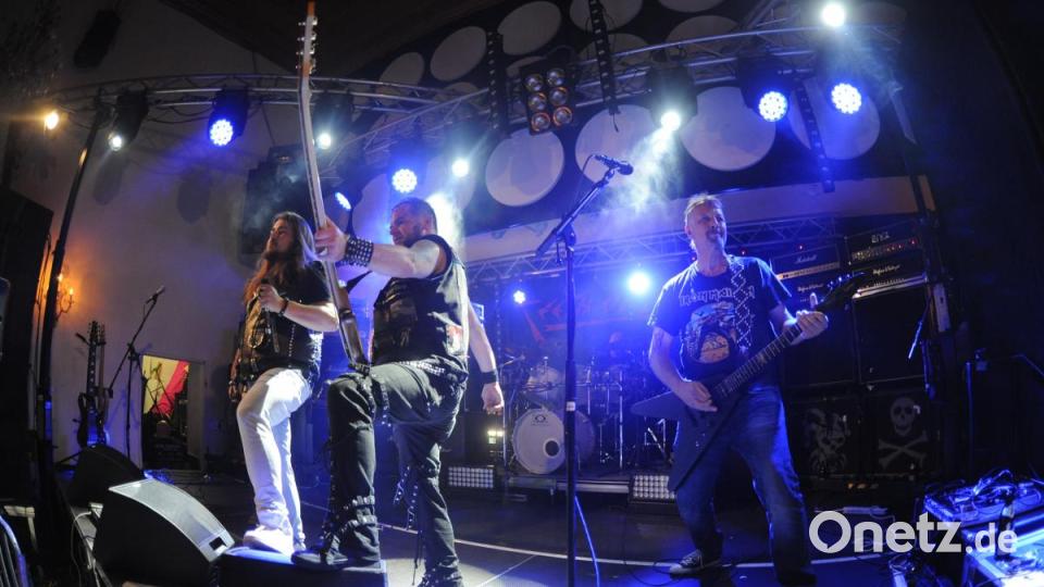 Naughty Dogs live auf der Bühne. Bild: brü