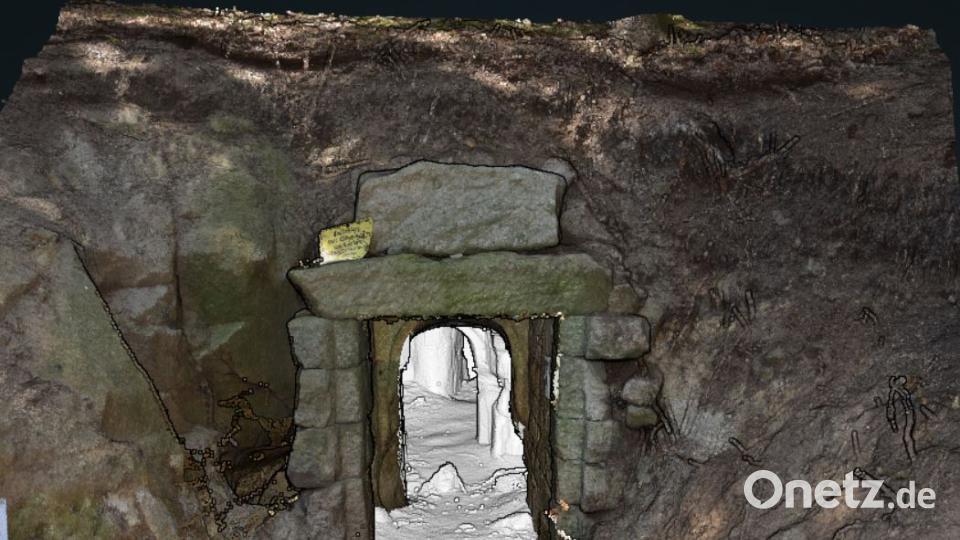 Erst auf dem PC wird sichtbar, was in mühevoller Kleinarbeit vom Laser aufgezeichnet wurde. Mithilfe von Fotografien, werden die farblosen Laserpunkte in das richtige Licht gerückt. Bild: Johannes Grillmeier