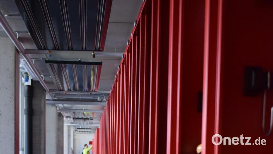 Der Umzug in die neue Wache der Tirschenreuther Feuerwehr ist fast geschafft. Bild: szl