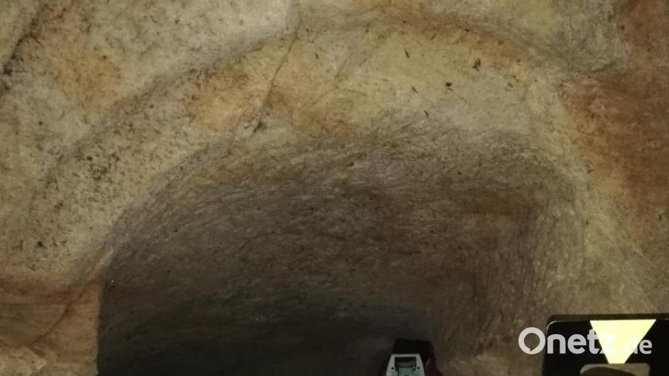 *Für seine Bachelorarbeit bekam Johannes Grillmeier Laserscanner und Tachymeter gestellt. Die Geräte halfen ihn die Felsenkeller Stück für Stück zu erfassen und in später dann in eine bildliche Darstellung zu übersetzen. Bild: Johannes Grillmeier