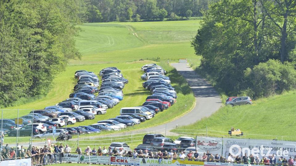 Regionalliga Relegation: Gebenbach gegen Rosenheim Bild: zg
