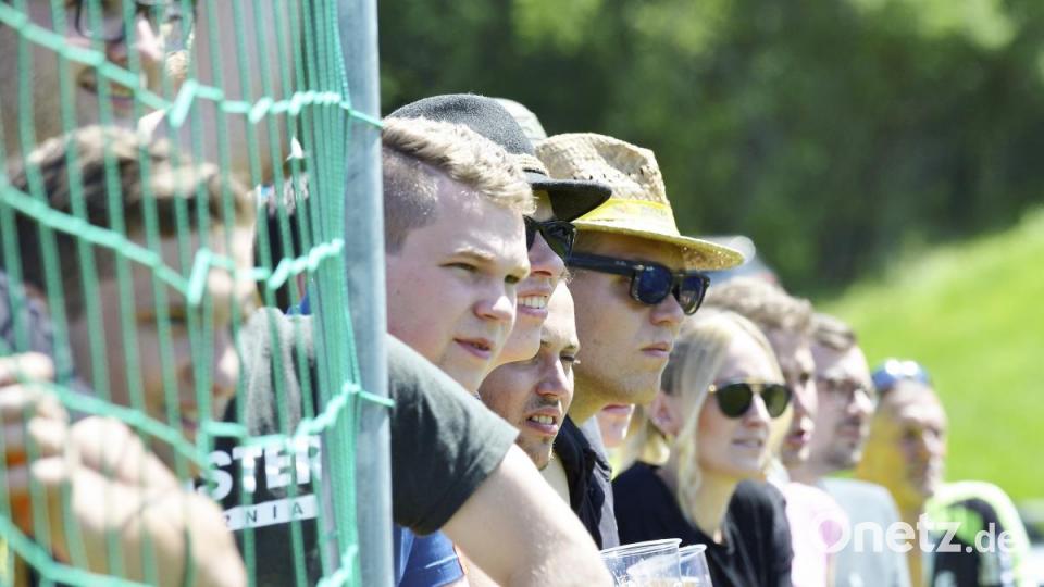 Regionalliga Relegation: Gebenbach gegen Rosenheim Bild: zg