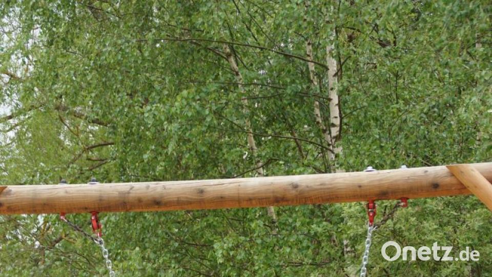 Zwischendurch geht's schnell mal auf die Vogelnestschaukel. Bild: mmj
