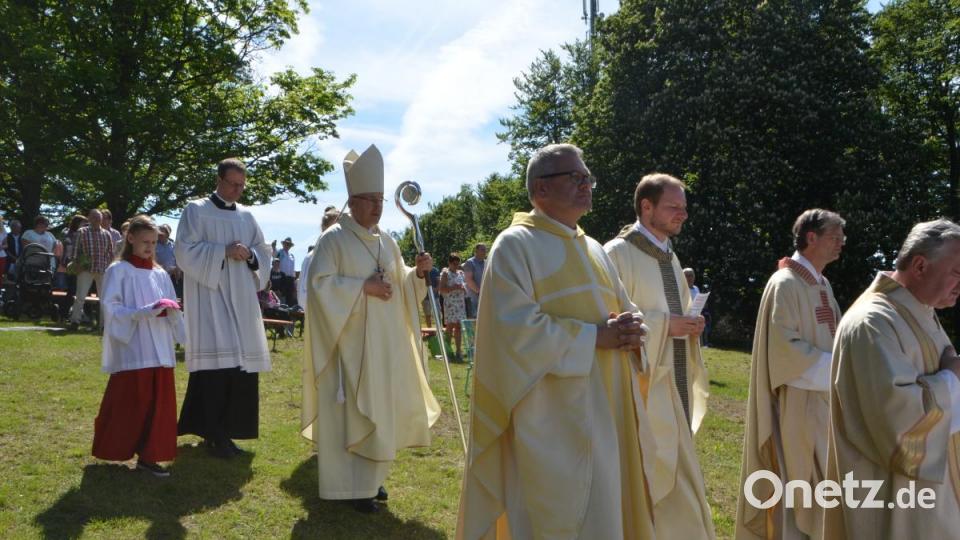 Wenn der Himmel lacht, ist dem Jugendtag auf dem Fahrenberg Erfolg beschieden. Bild: dob