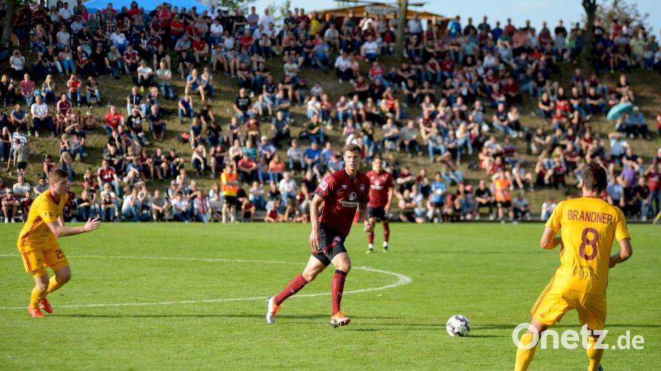Bild: ref 1. FC Nürnberg - Dukla Prag 4:0 (2:0)
Sportgelände DJK Seugast Bild: ref