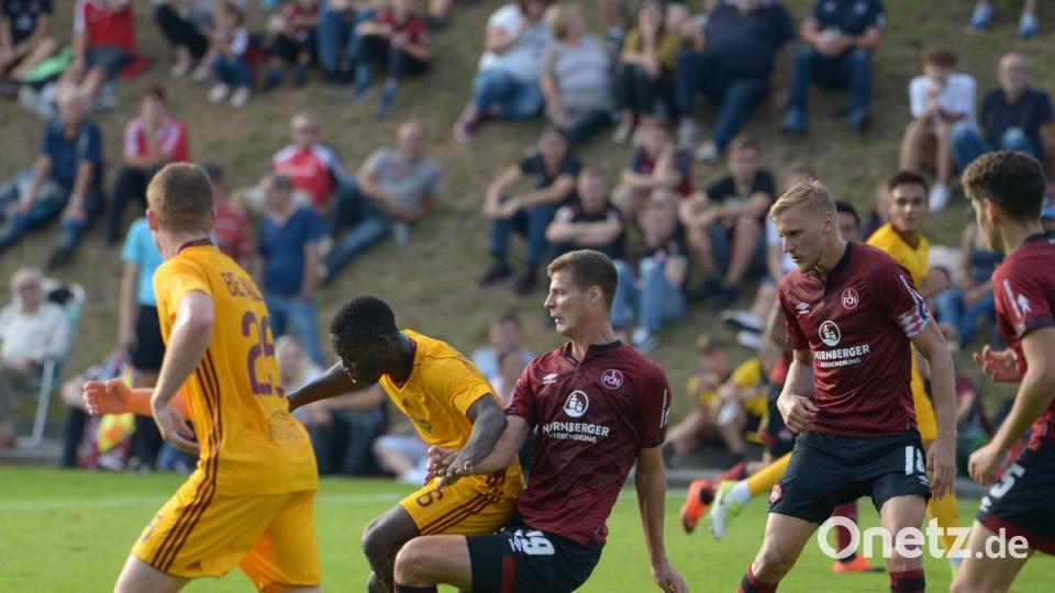 Bild: ref 1. FC Nürnberg - Dukla Prag 4:0 (2:0)
Sportgelände DJK Seugast Bild: ref