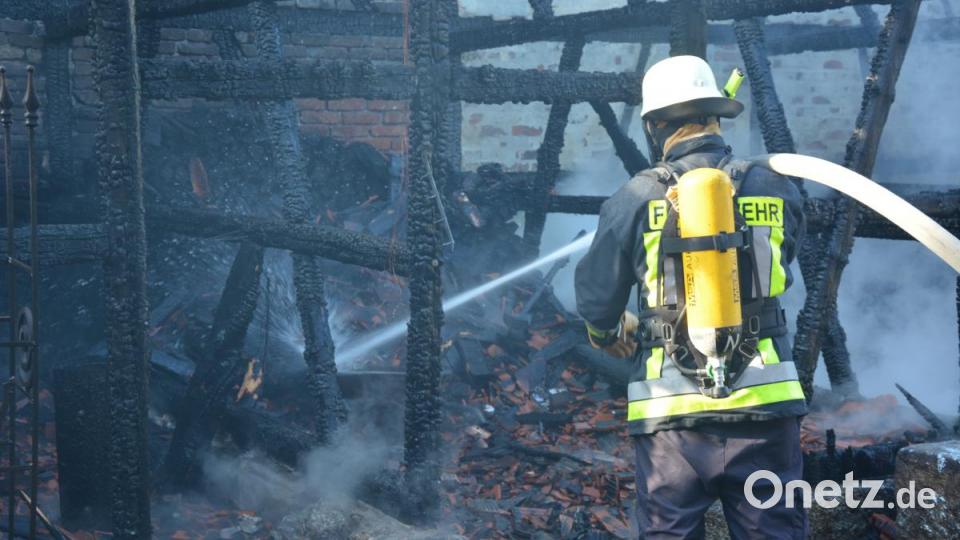 Das Gebäude wurde ein Raub der Flammen. Bild: jr