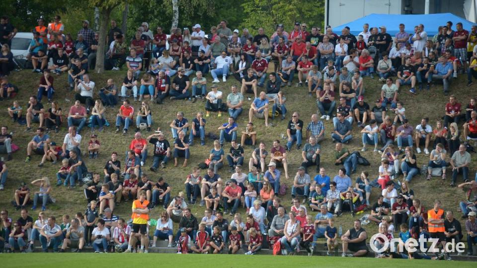 Bild: ref 1. FC Nürnberg - Dukla Prag 4:0 (2:0)
Sportgelände DJK Seugast Bild: ref