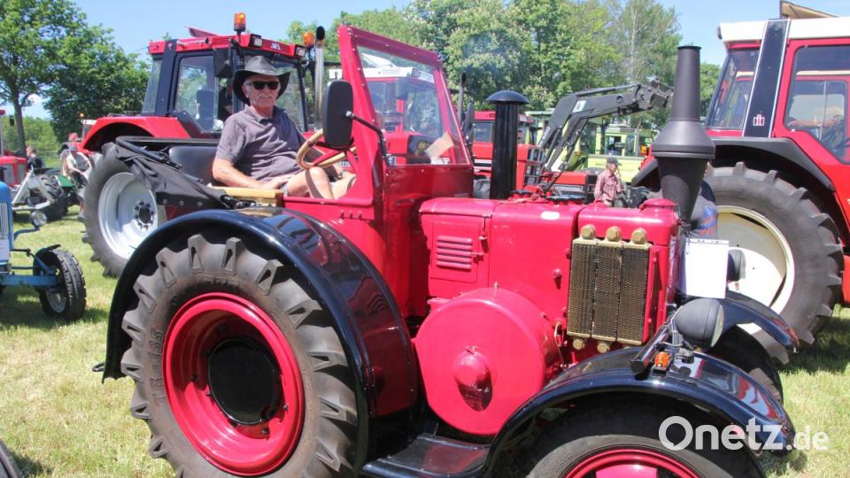Teilnehmer am Traktortreffen in Hohenwald. Bild: kro