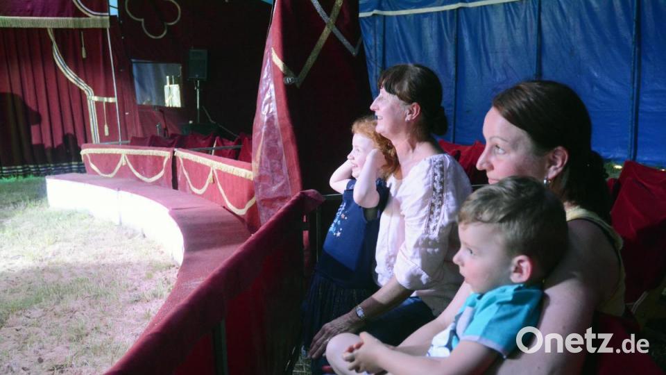 Vor allem Kinder haben ihren Spaß beim Zirkusbesuch. Bild: Gabi Schönberger