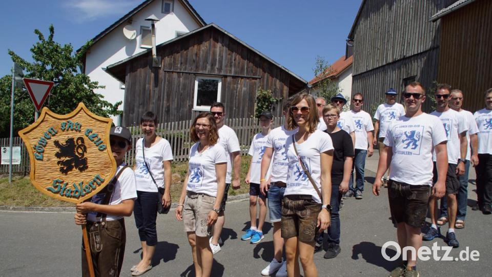 Der Stadlerner Löwenfanclub reihte sich ebenfalls im Festzug ein. Bild: mmj