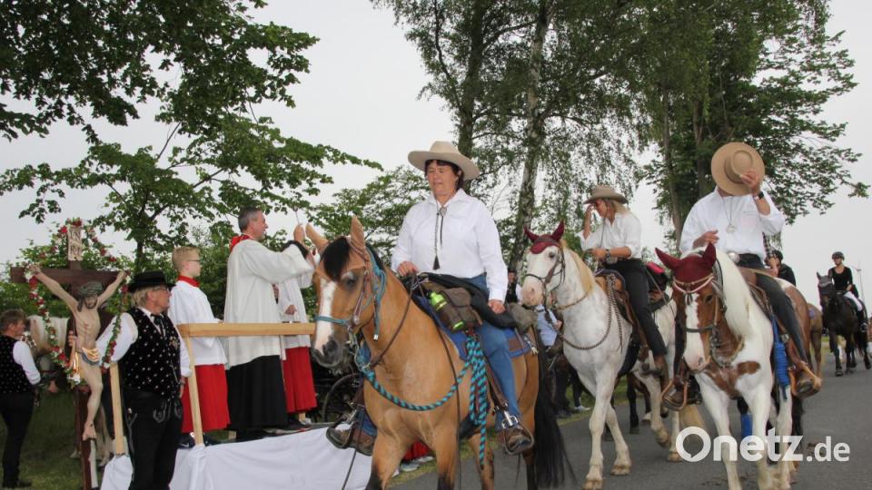 Pfingstritt in Kemnath am Buchberg. Bild: ads