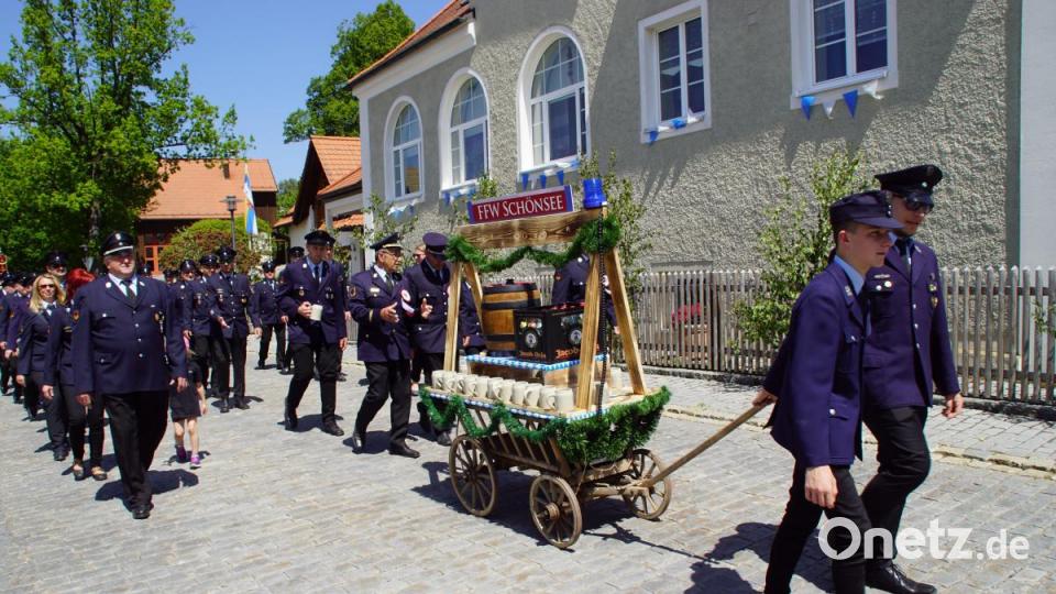 Das Löschfahrzeug des Patenvereins aus Schönsee. Bild: mmj