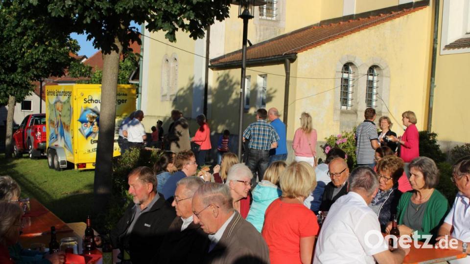 Der Kirchenpark. Bild: exb