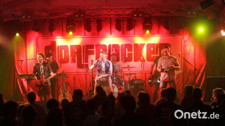Die &quot;Dorfrocker&quot; heizten mächtig ein. Bild: lst
