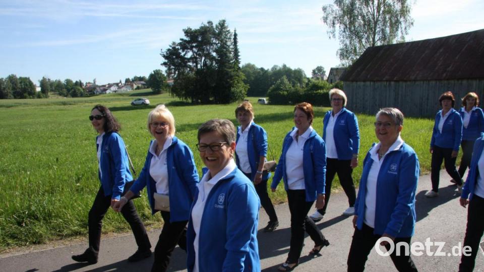 Beim SV Schönhaid wird nicht nur Fußball gespielt. Aktiv sind zudem die Frauen der Gymnastikgruppe. Unser Bild entstand beim Kirchenzug. Bild: wro