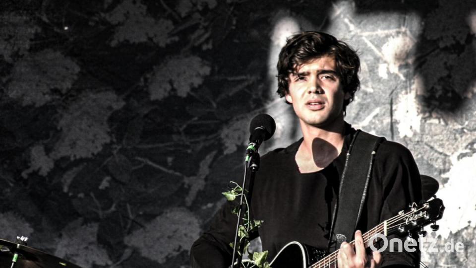 Der junge Singer-Songwriter Paul saugt Gefühle ein und macht daraus wunderschöne Songs. Bild: rw