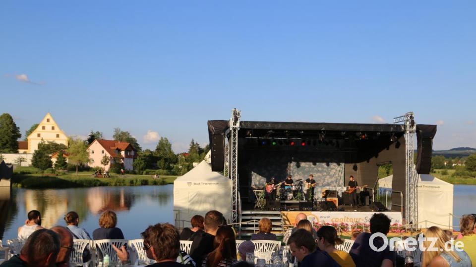 Den &quot;cooltour&quot;-Sommerabend des Jugendrats gestalten &quot;Some Sprouts&quot;, &quot;Telquist&quot; (Bild) und &quot;Paul&quot; auf der Seebühne in Tirschenreuth. Bild: Roland Wellenhoefer