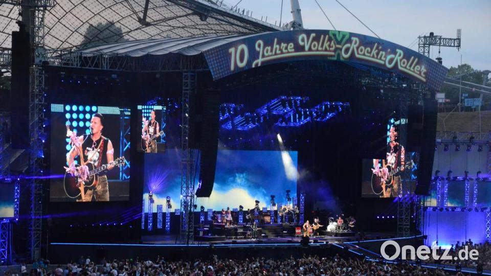 Eine imposante Bühne. Bild: Kunz