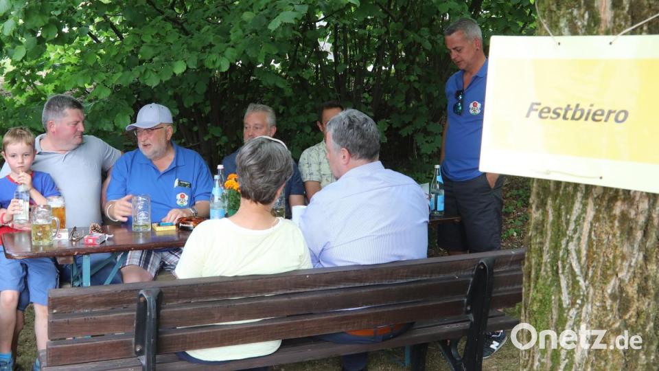 Im "Festbiero" werden wichtige Entscheidungen getroffen. Bild: mfh