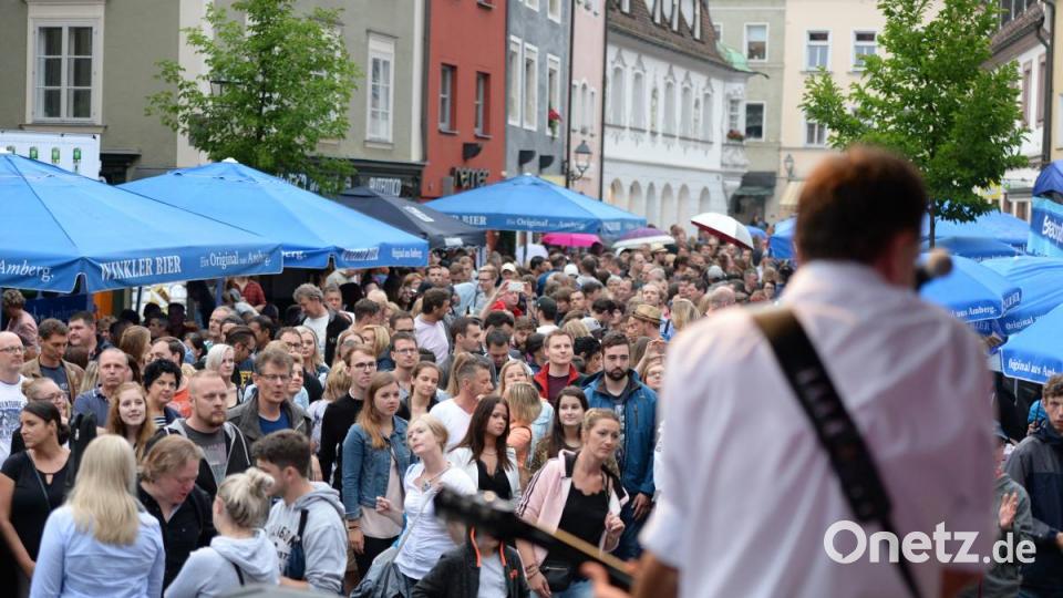 The Funky Blues Rabbits beim Altstadtfest 2018 am Roßmarkt in Amberg Bild: Andreas Brückmann