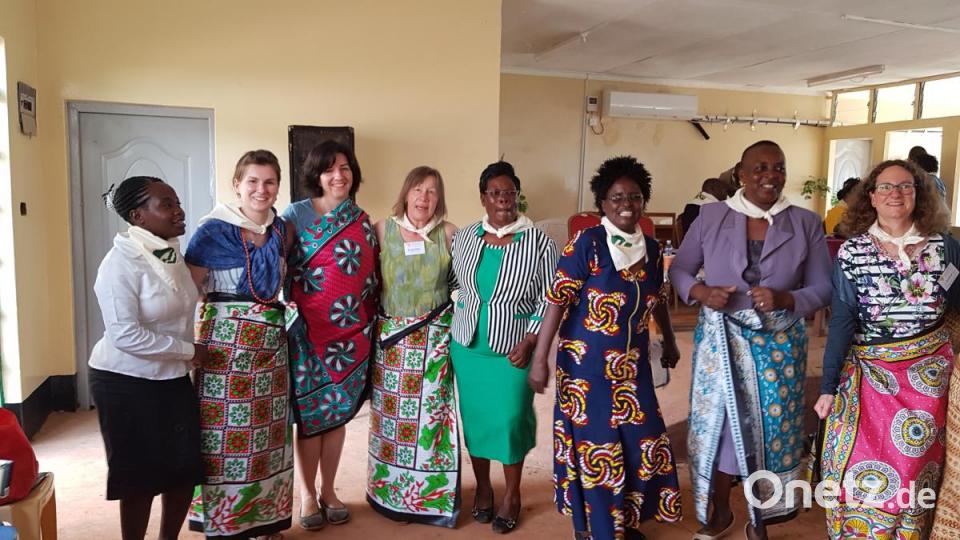 Empfang bei einem Landfrauentag in Kenia. Bild: exb/Schindler