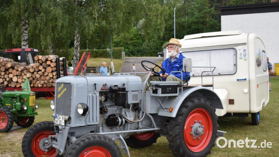 Oldtimer-Bulldogtreffen in Hütten. Bild: rgr