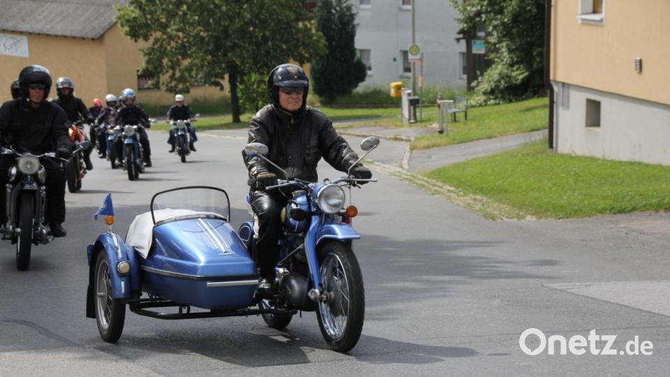 Auch viele Beiwagenmaschinen waren zu sehen Bild: frd