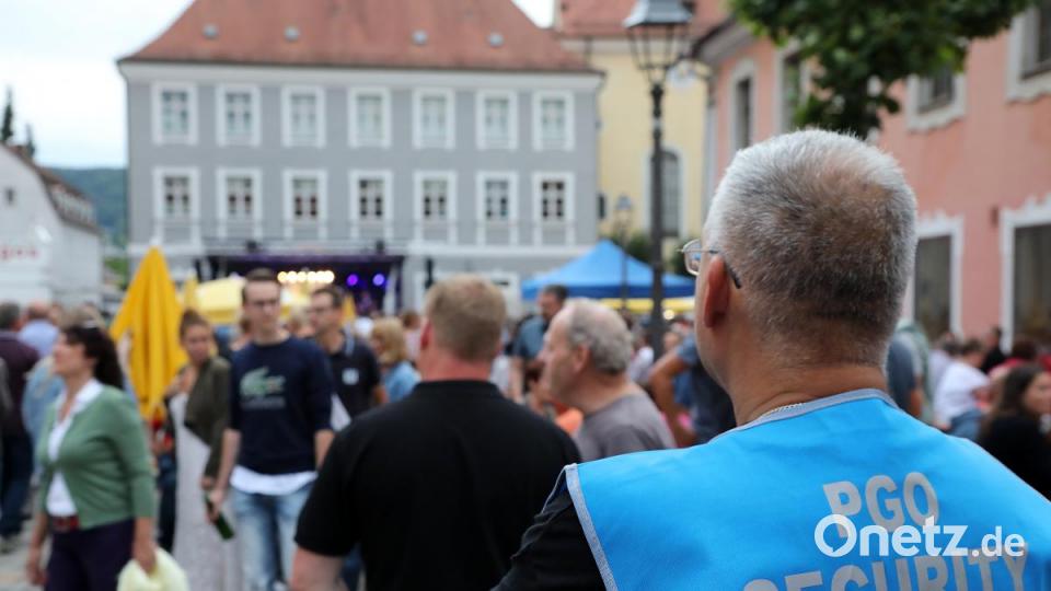 Zehntausende Besucher feierten zusammen am Samstag das Amberger-Altstadtfest. Bild: Wolfgang Steinbacher