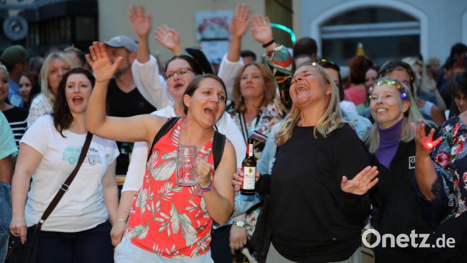 Zehntausende Besucher feierten zusammen am Samstag das Amberger-Altstadtfest. Bild: Wolfgang Steinbacher