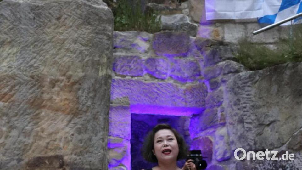 Solojodlerin Mioung Yong begeisterte mit sauber gesungenem Jodeln Bild: myd