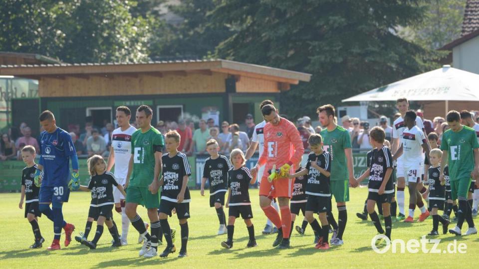 Der Club schießt Tore: Sechs Stück beim 6:0-Erfolg im Freundschaftsspiel bei der DJK Ammerthal. Bild: ref