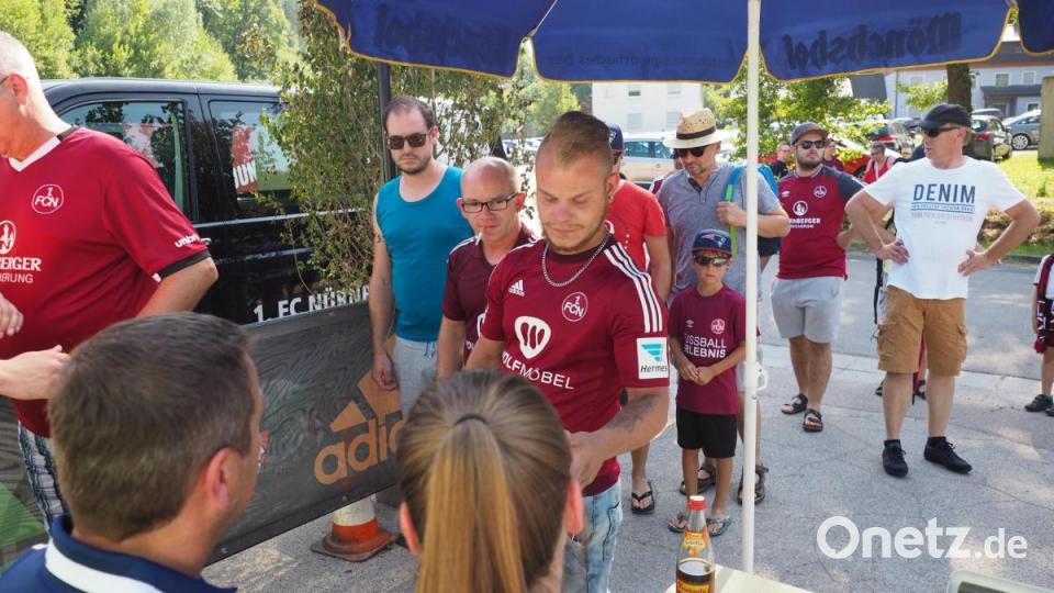 Der Club schießt Tore: Sechs Stück beim 6:0-Erfolg im Freundschaftsspiel bei der DJK Ammerthal. Bild: ref