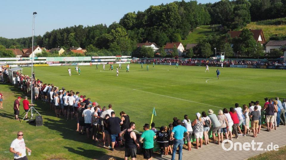 Der Club schießt Tore: Sechs Stück beim 6:0-Erfolg im Freundschaftsspiel bei der DJK Ammerthal. Bild: ref