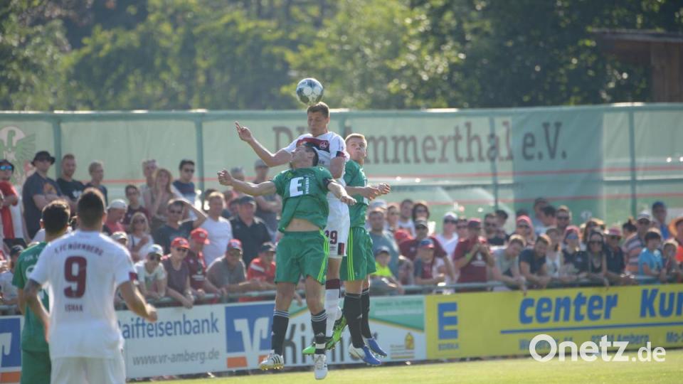 Der Club schießt Tore: Sechs Stück beim 6:0-Erfolg im Freundschaftsspiel bei der DJK Ammerthal. Bild: ref