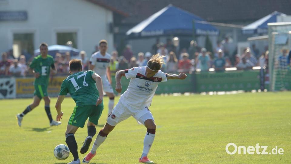 Der Club schießt Tore: Sechs Stück beim 6:0-Erfolg im Freundschaftsspiel bei der DJK Ammerthal. Bild: ref
