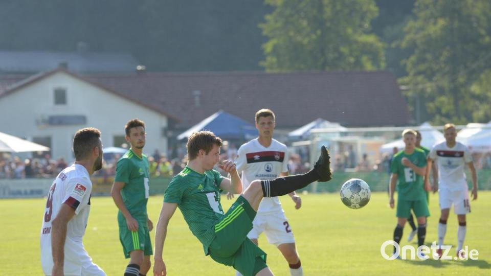 Der Club schießt Tore: Sechs Stück beim 6:0-Erfolg im Freundschaftsspiel bei der DJK Ammerthal. Bild: ref