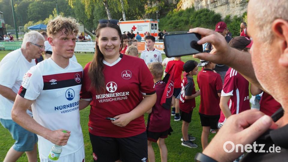 Der Club schießt Tore: Sechs Stück beim 6:0-Erfolg im Freundschaftsspiel bei der DJK Ammerthal. Bild: ref