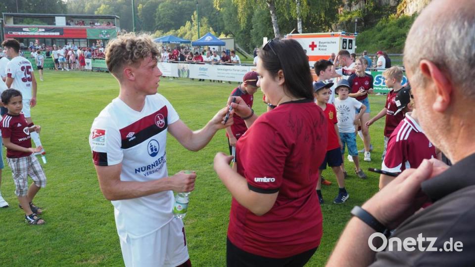 Der Club schießt Tore: Sechs Stück beim 6:0-Erfolg im Freundschaftsspiel bei der DJK Ammerthal. Bild: ref