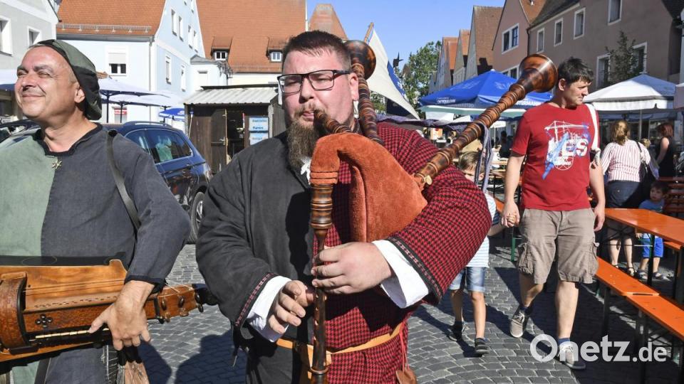 Dafür ist das Altstadtfest bekannt: dass es hier richtig historisch wird. Bild: Petra Hartl