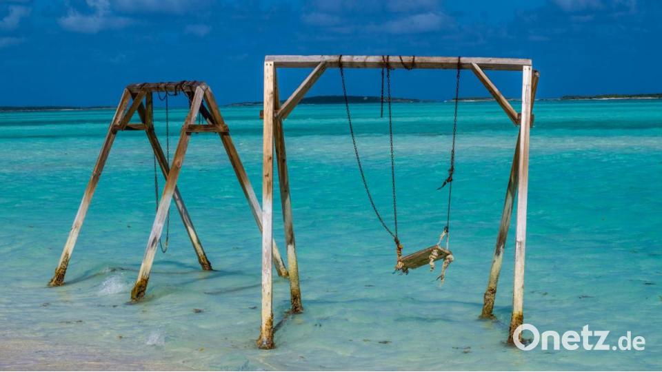 Tiefblaues Wasser soweit das Auge reicht. Das Foto von den Bahamas weckt Urlaubsträume. Bild: Tom Wirth
