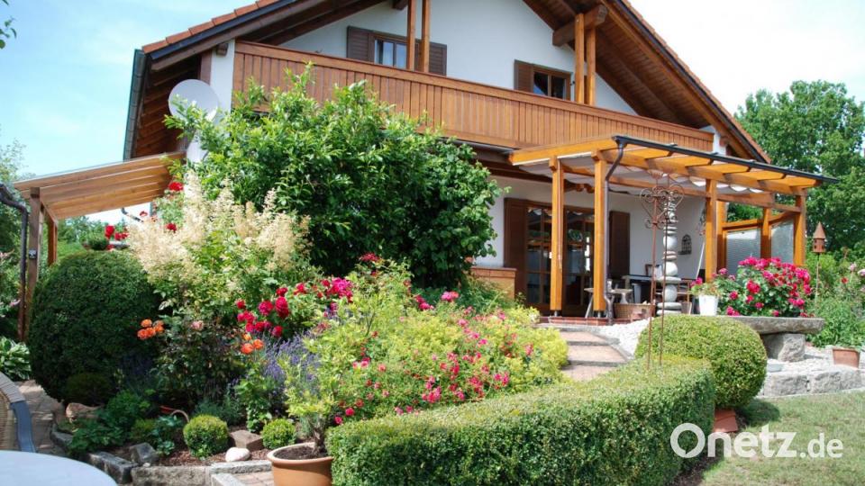 Auch die Terrasse von Rita und Richard Gilch ist ein Hingucker. Bild: Portner