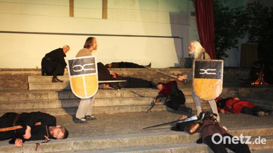Nach der Schlacht treffen die beiden Zenger, Vater und Sohn, nach elf Jahren wieder aufeinander. Sie gehen ohne Blutvergießen auseinander, aber mit großer Enttäuschung auf beiden Seiten. Bild: lg
